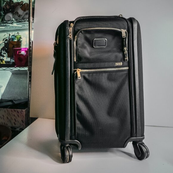 TUMI- Suitcase- Alpha International Dual Access 4 Wheeled Carry-On- Used Once! - Picture 7 of 17